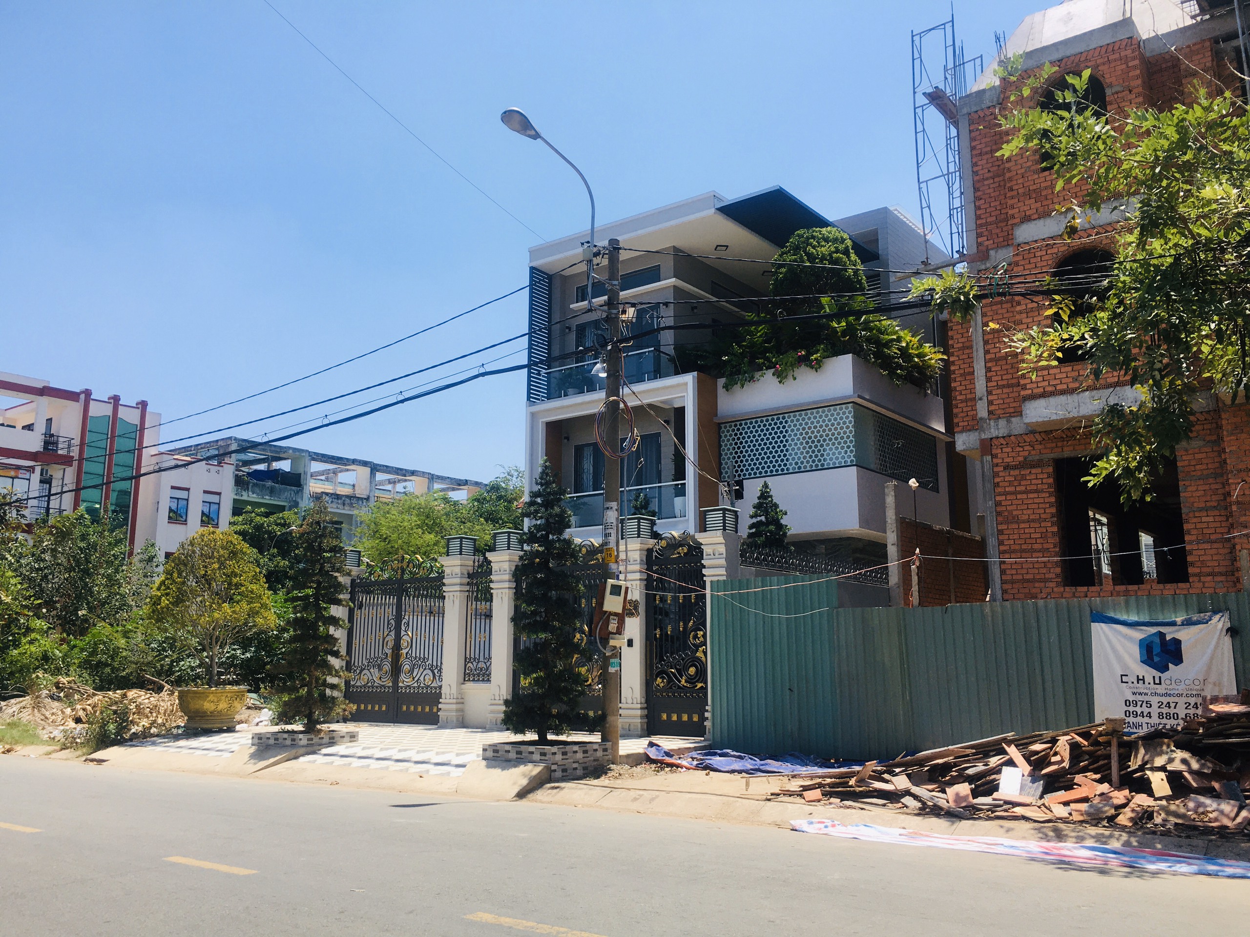 Read more about the article Biệt thự khu Tên Lửa – Bình Tân, đường số 5, 10x22m – 30,5 tỷ