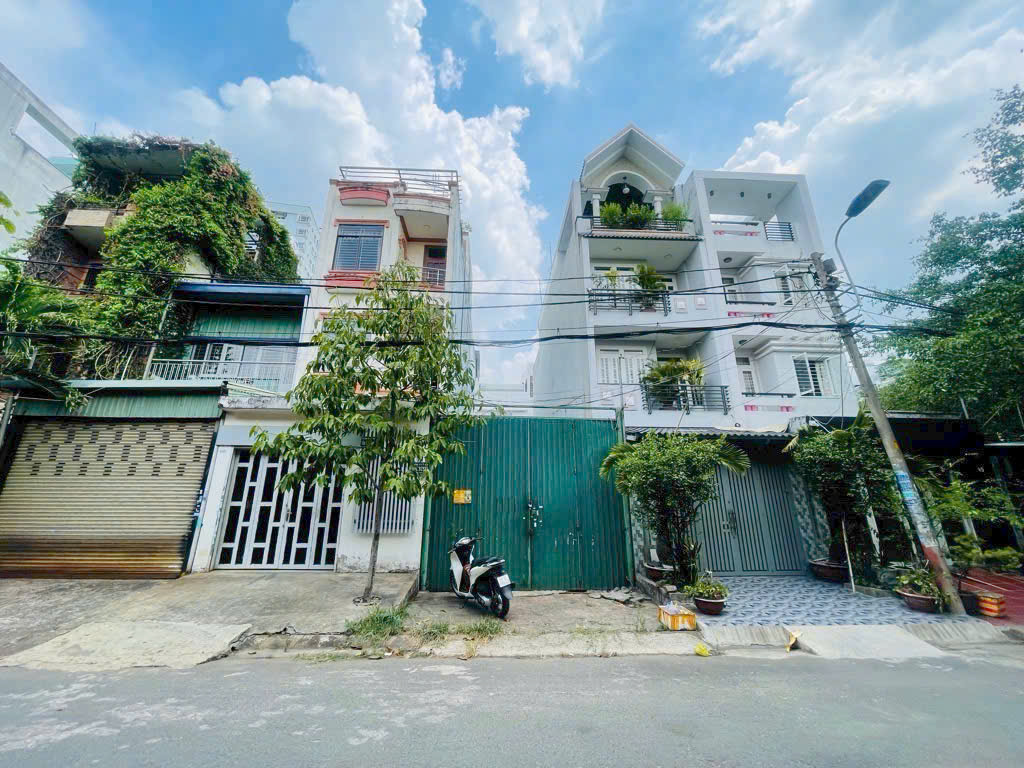 Read more about the article Bán đất đối diện công viên Kdc Tên Lửa, 104m – 9,5 tỷ