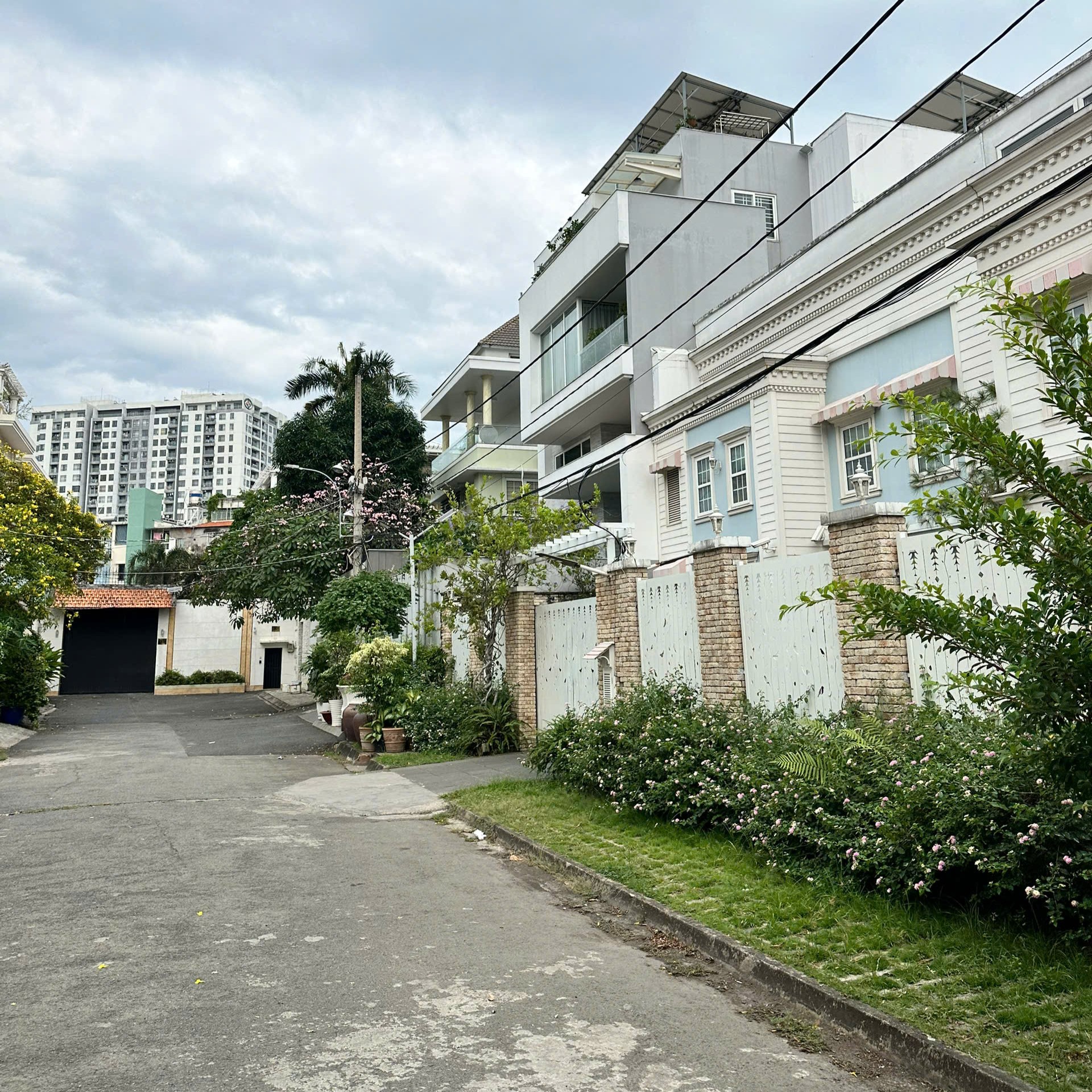 Read more about the article Bán biệt thự đường 12 khu Trần Não, Quận 2 – 85 tỷ