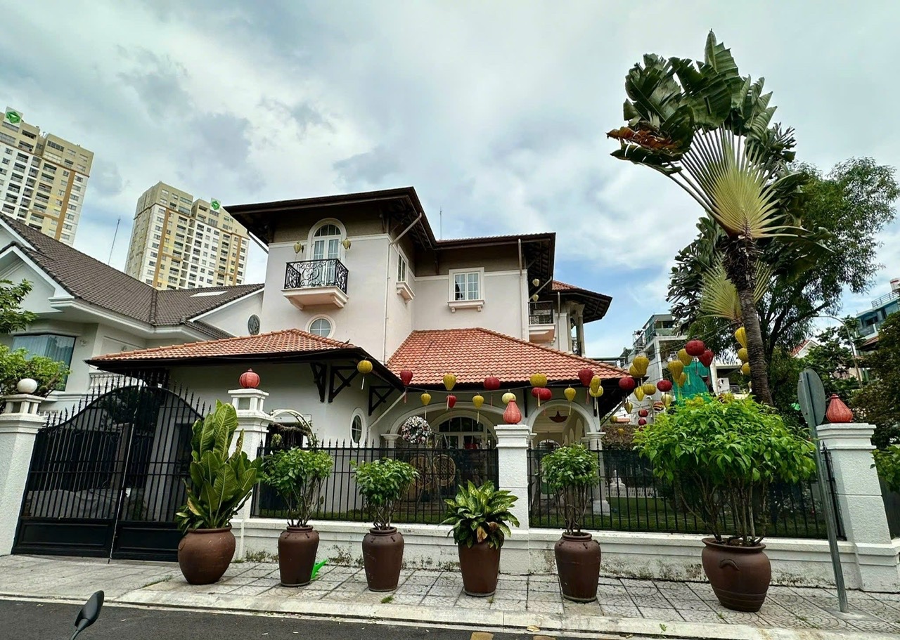 Read more about the article Bán biệt thự 146E19 Nguyễn Văn Hưởng, Thảo Điền, Q2 – 160 tỷ
