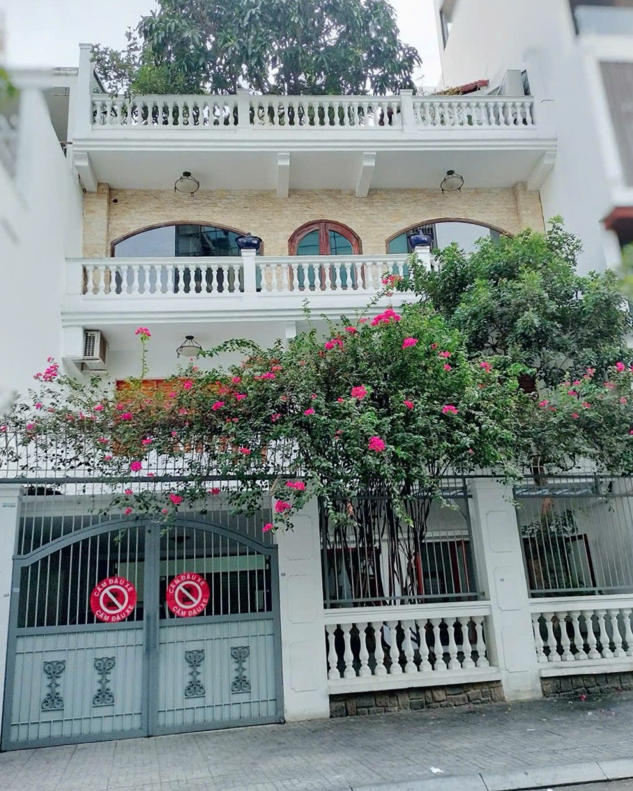 Read more about the article Bán biệt thự 27A Thạch Thị Thanh, Quận 1 – 125 tỷ