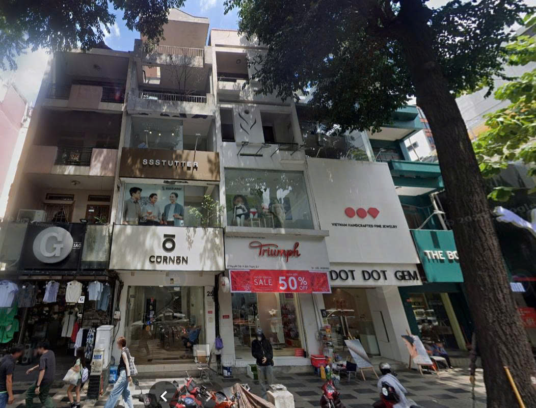 Read more about the article Bán nhà mặt tiền 27 Nguyễn Trãi, Quận 1 – 72 tỷ