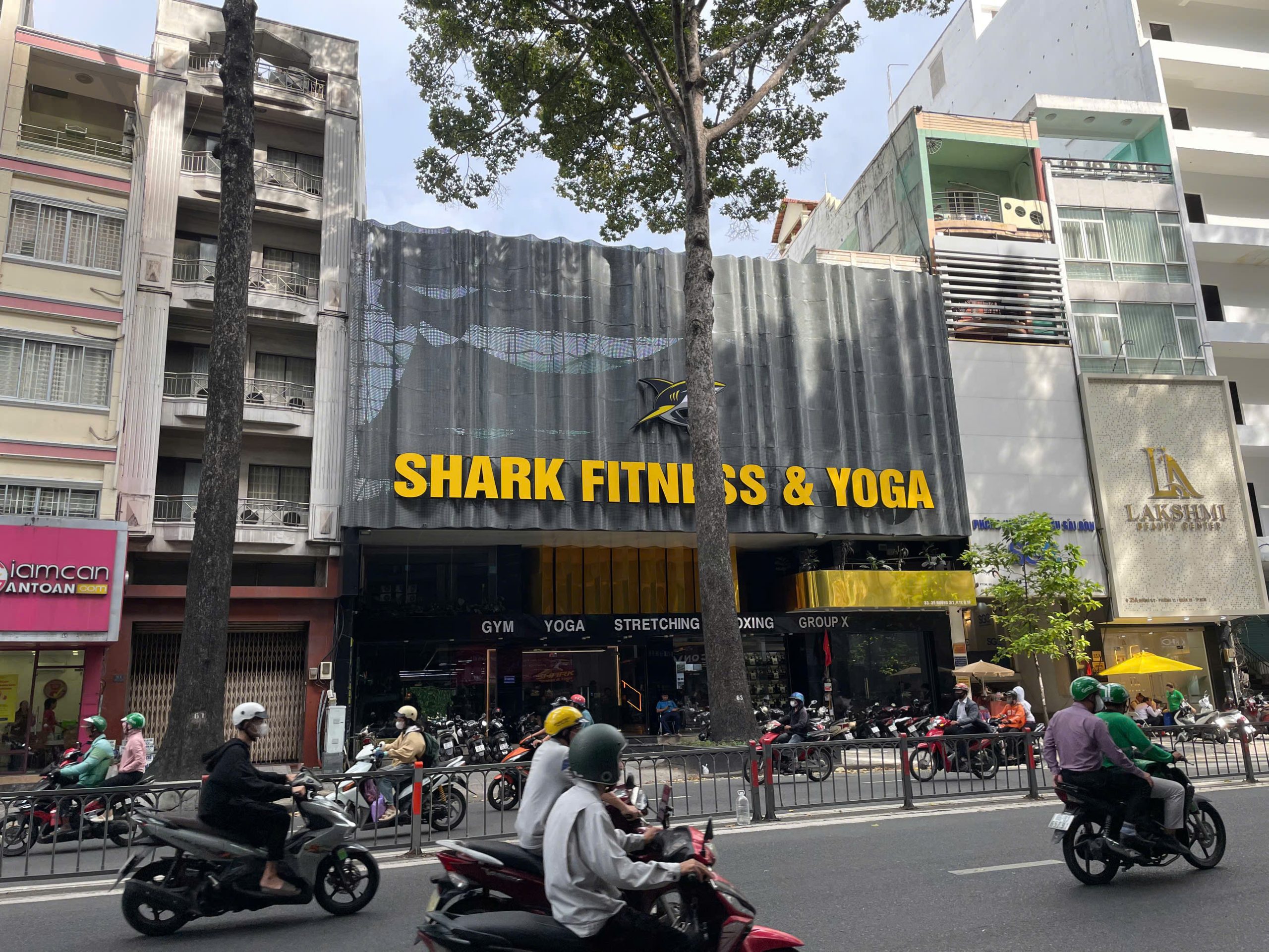 Read more about the article Bán nhà mặt tiền 33-35 đường 3 tháng 2, Q10 – 325 tỷ
