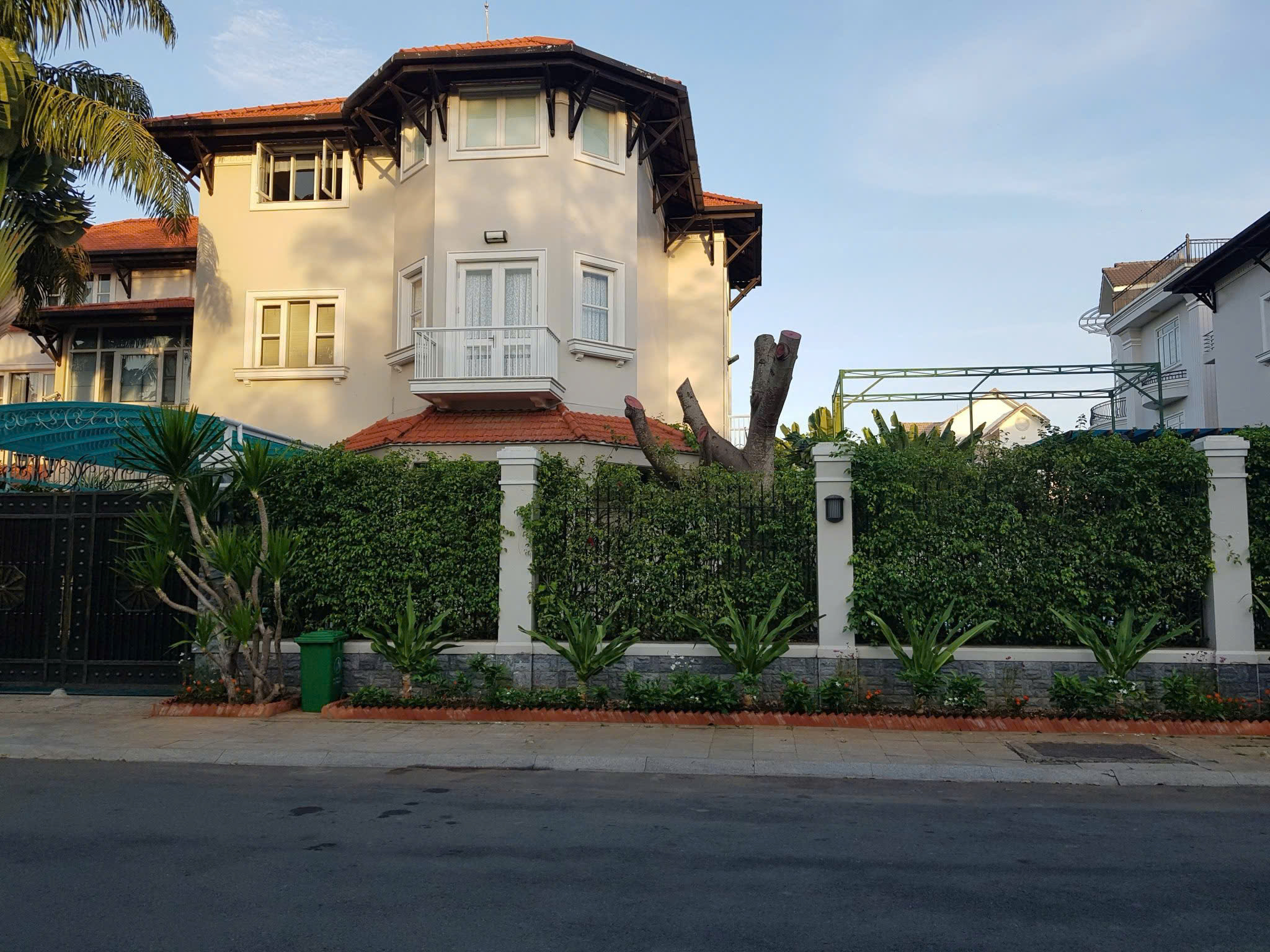 Read more about the article Bán biệt thự Mùa Xuân, Villa Thủ Thiêm, Thạnh Mỹ Lợi, Q2 – 92 tỷ