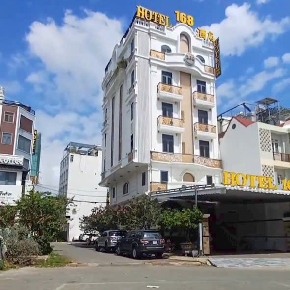 Read more about the article Bán tòa khách sạn 37 Vành Đai Trong, khu Tên Lửa – 40 tỷ