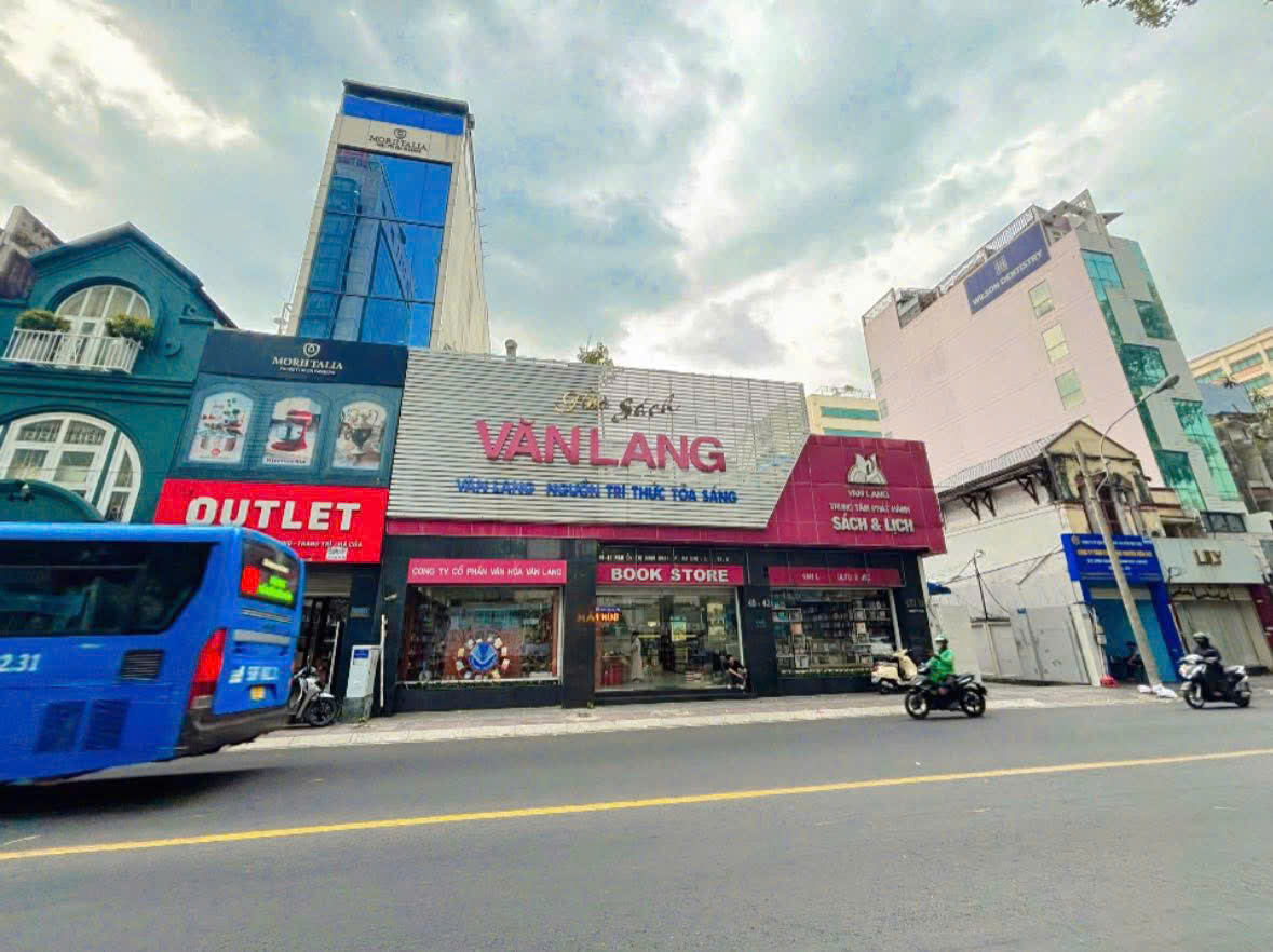 Read more about the article Bán đất xây tòa nhà 40-42 Nguyễn Thị Minh Khai, Q1 – 430 tỷ